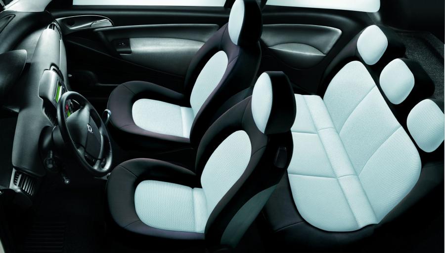  Lancia Ypsilon 2003 года  (фото 9 из 114)